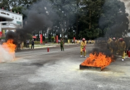Cao su Đồng Nai thi kiểm tra nghiệp vụ chữa cháy và cứu nạn cứu hộ