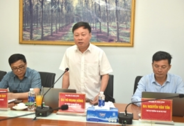 Ban Kinh tế Trung ương làm việc với Cao su Đồng Nai
