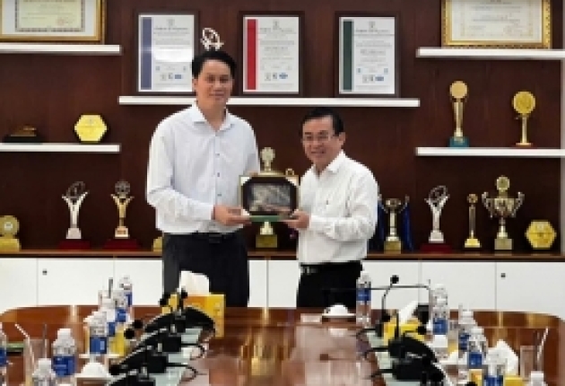 Tổng Công ty Cao su Đồng Nai đón tiếp lãnh đạo tỉnh Oudomxay, Lào